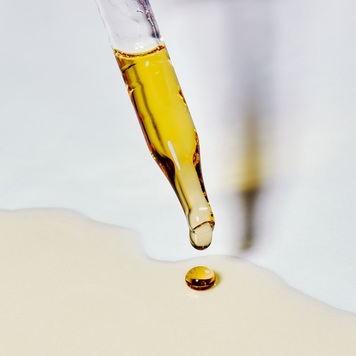 how much amount of serum to use on face